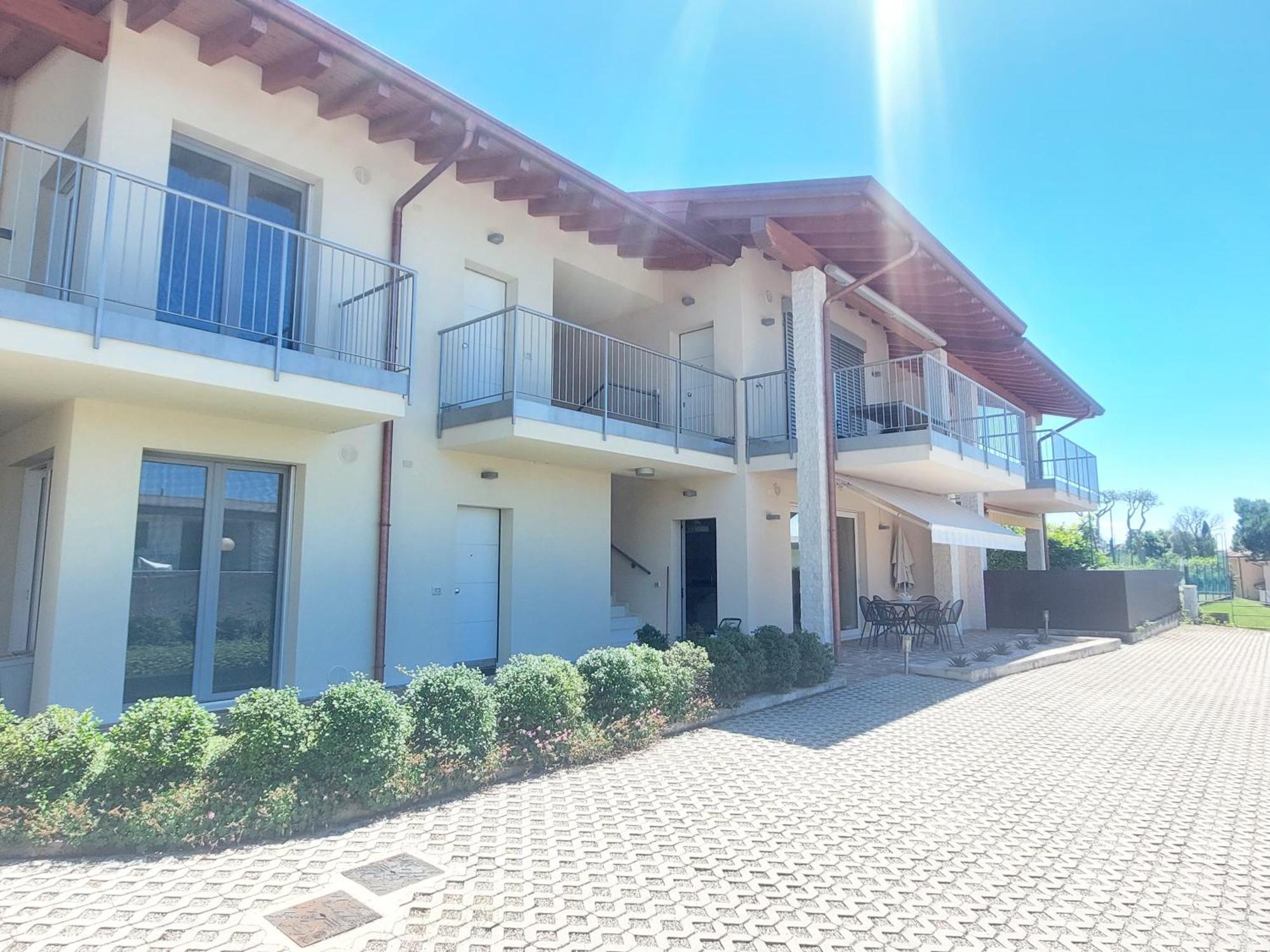 Apartment Brezza Di Lago - Regarda Travel Lazise Zewnętrze zdjęcie